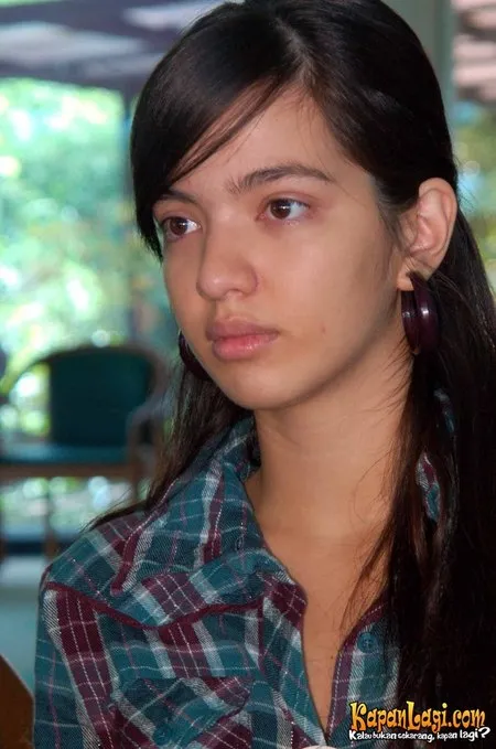 Foto Nia Ramadhani