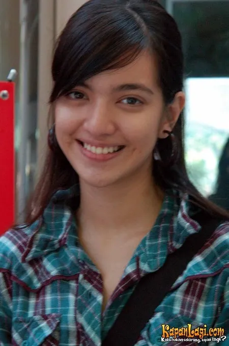 Foto Nia Ramadhani
