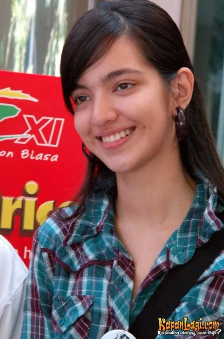Foto Nia Ramadhani
