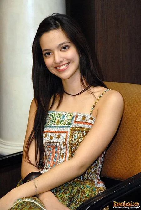 Foto Nia Ramadhani