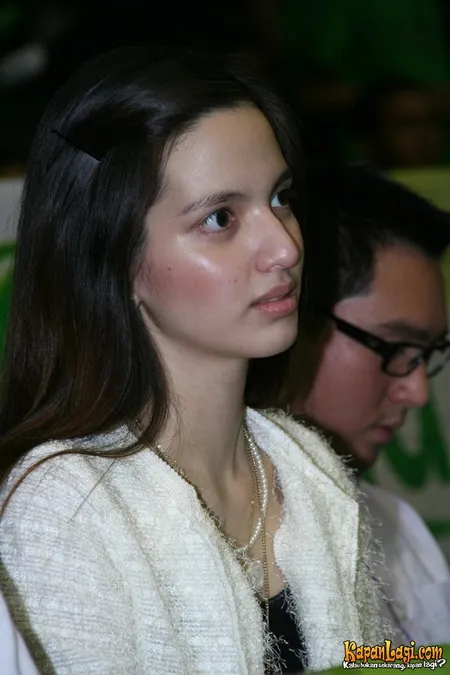 Foto Nia Ramadhani