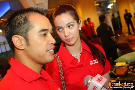 Foto Nia Ramadhani