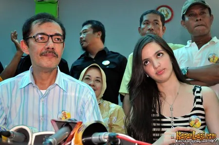 Foto Nia Ramadhani