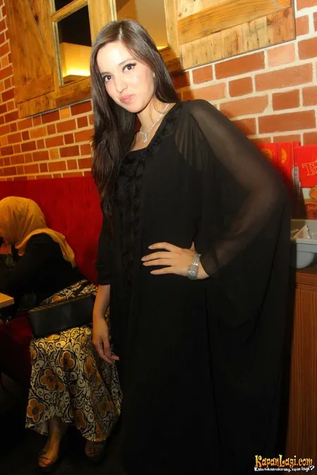 Foto Nia Ramadhani