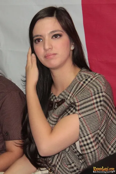 Foto Nia Ramadhani