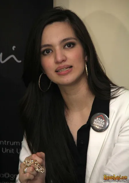 Foto Nia Ramadhani