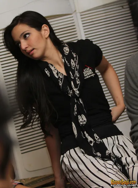 Foto Nia Ramadhani