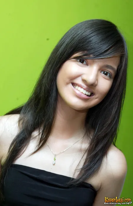 Foto Nia Ramadhani