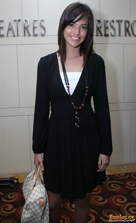 Foto Nia Ramadhani