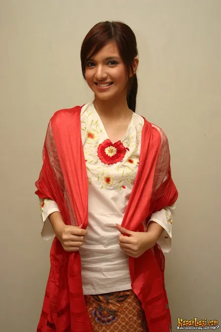 Foto Nia Ramadhani