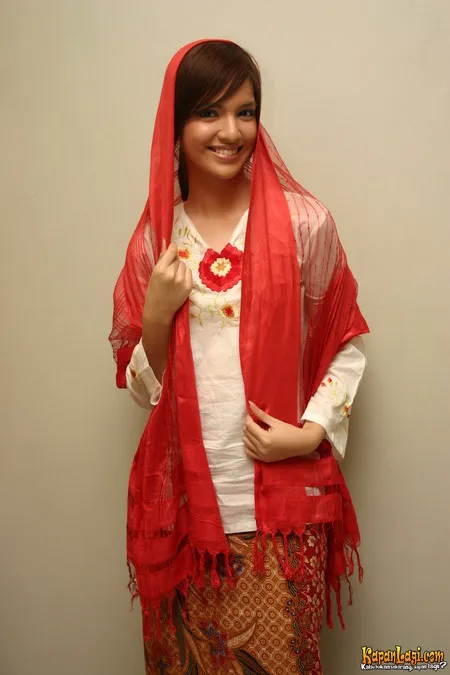 Foto Nia Ramadhani