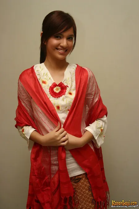 Foto Nia Ramadhani