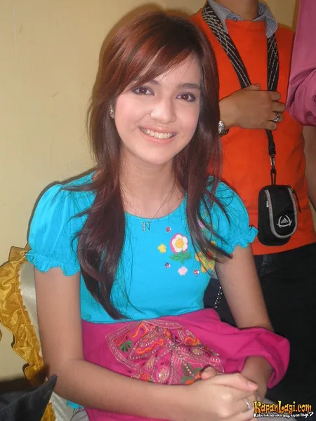 Foto Nia Ramadhani