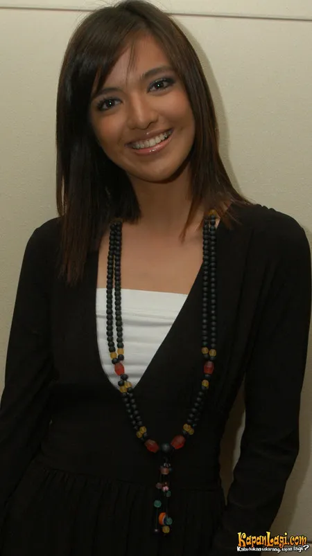 Foto Nia Ramadhani