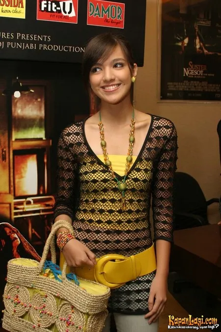 Foto Nia Ramadhani