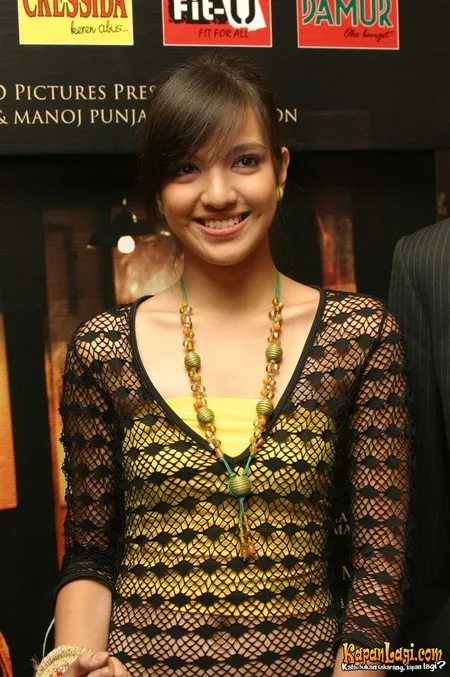 Foto Nia Ramadhani