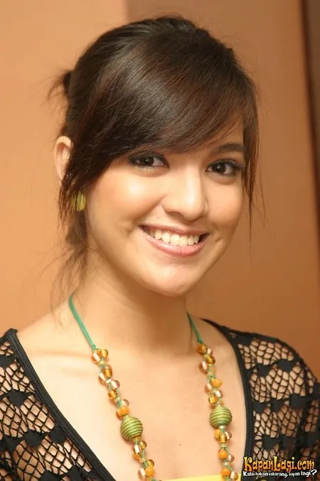 Foto Nia Ramadhani
