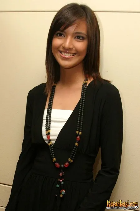 Foto Nia Ramadhani