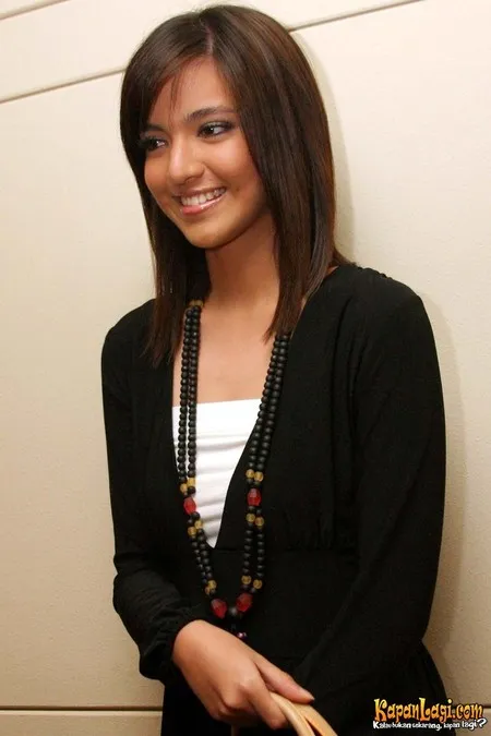 Foto Nia Ramadhani
