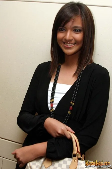Foto Nia Ramadhani