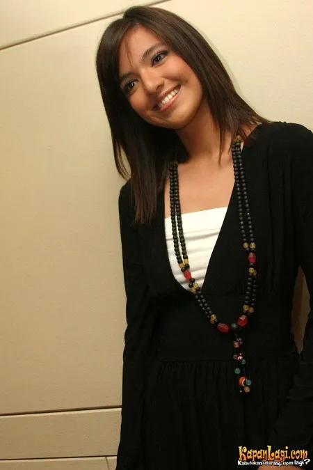 Foto Nia Ramadhani