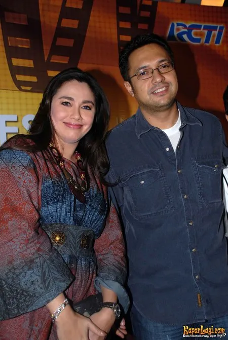 Foto Nia Zulkarnaen