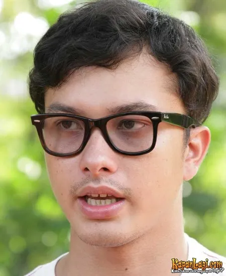 Foto Nicholas Saputra