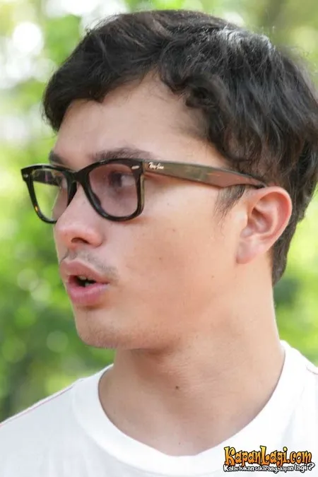 Foto Nicholas Saputra