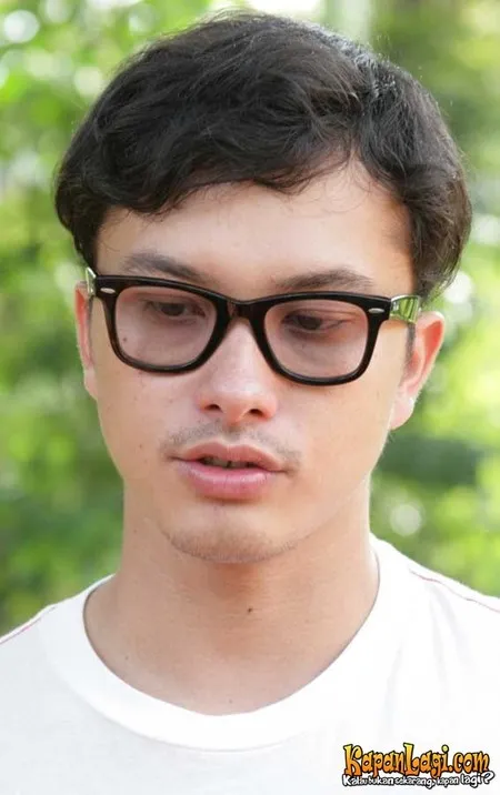 Foto Nicholas Saputra