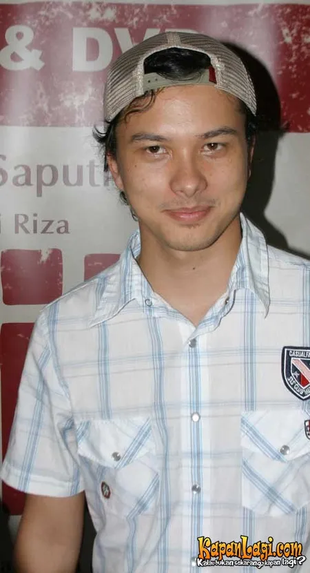 Foto Nicholas Saputra