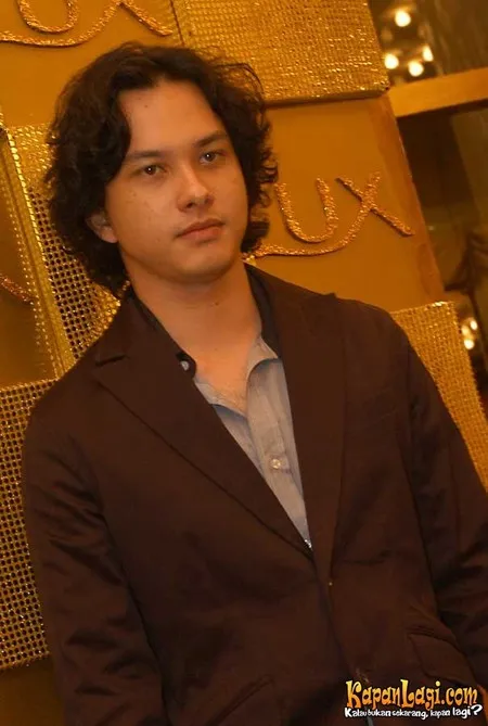Foto Nicholas Saputra
