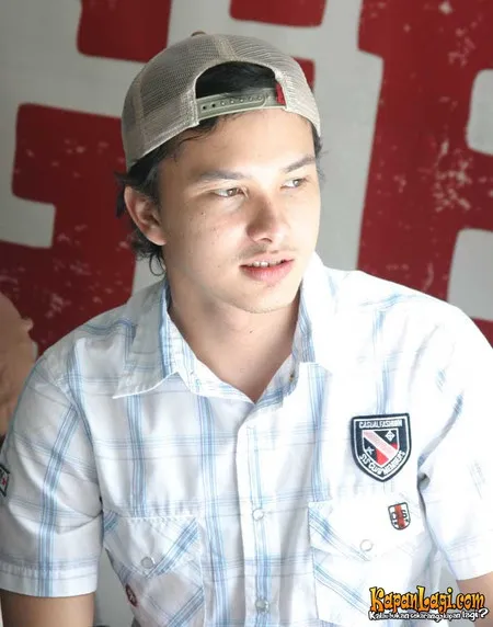 Foto Nicholas Saputra