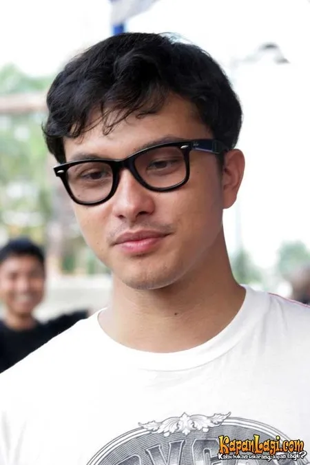 Foto Nicholas Saputra