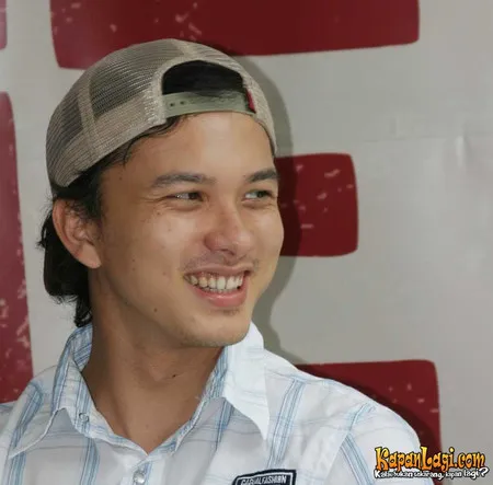 Foto Nicholas Saputra