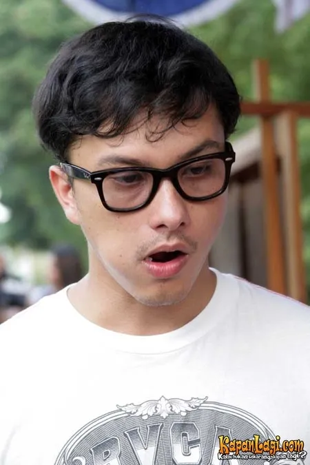 Foto Nicholas Saputra