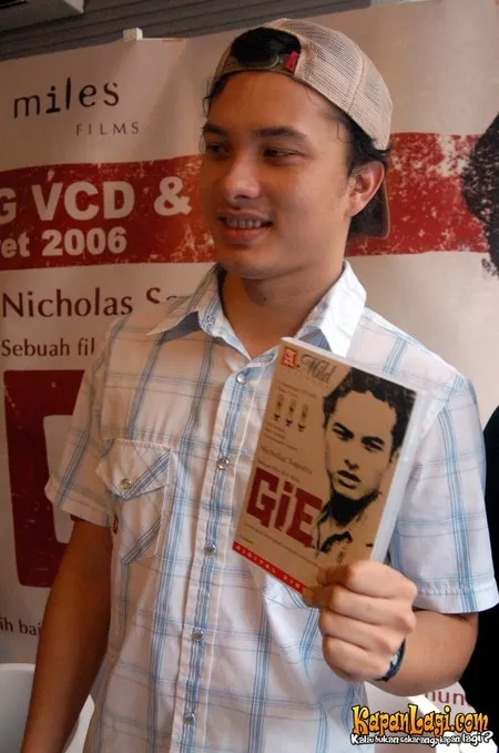Foto Nicholas Saputra