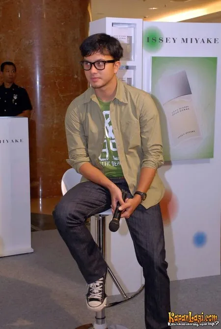 Foto Nicholas Saputra