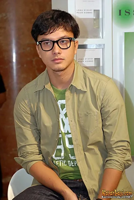 Foto Nicholas Saputra
