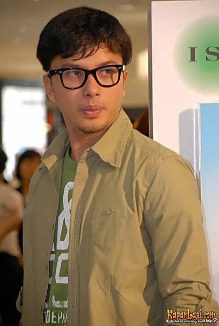 Foto Nicholas Saputra