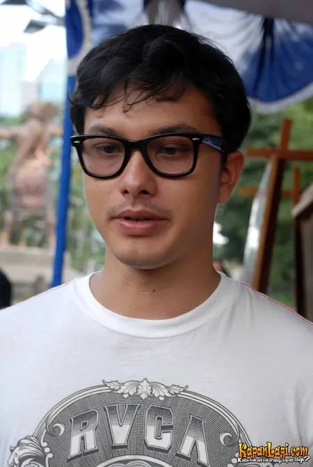 Foto Nicholas Saputra