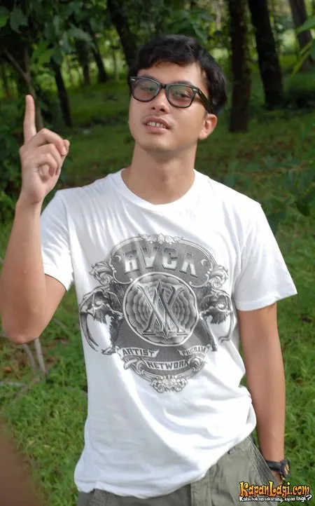Foto Nicholas Saputra