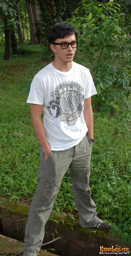 Foto Nicholas Saputra