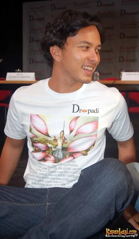 Foto Nicholas Saputra