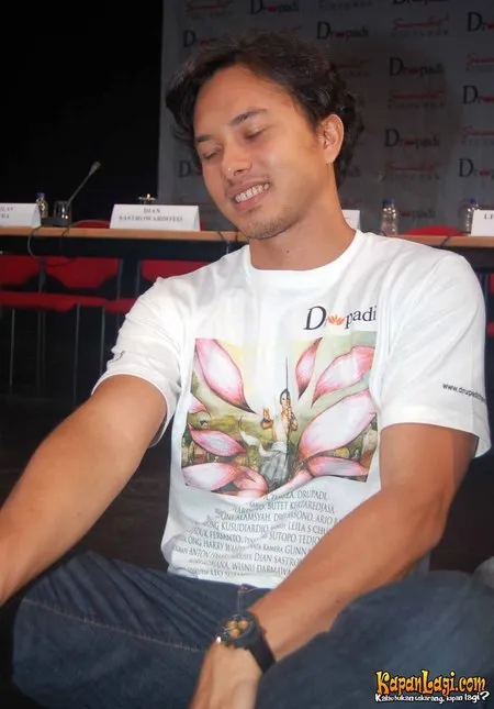 Foto Nicholas Saputra