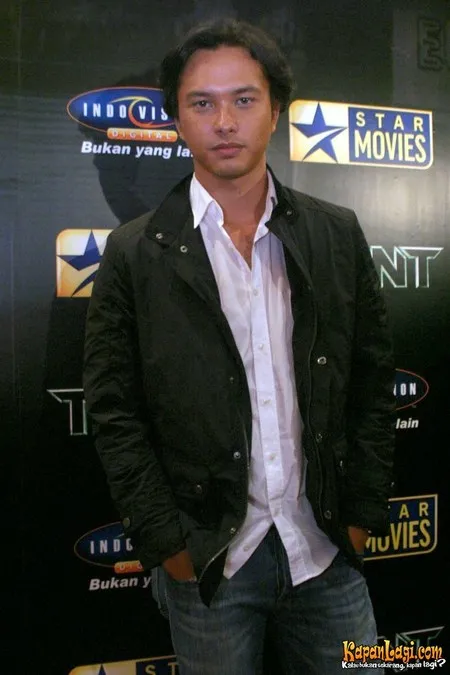 Foto Nicholas Saputra