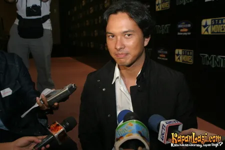 Foto Nicholas Saputra