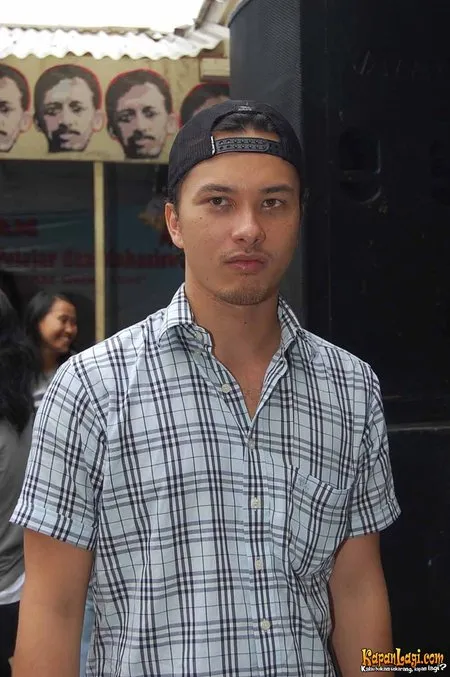 Foto Nicholas Saputra