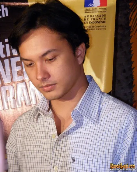 Foto Nicholas Saputra