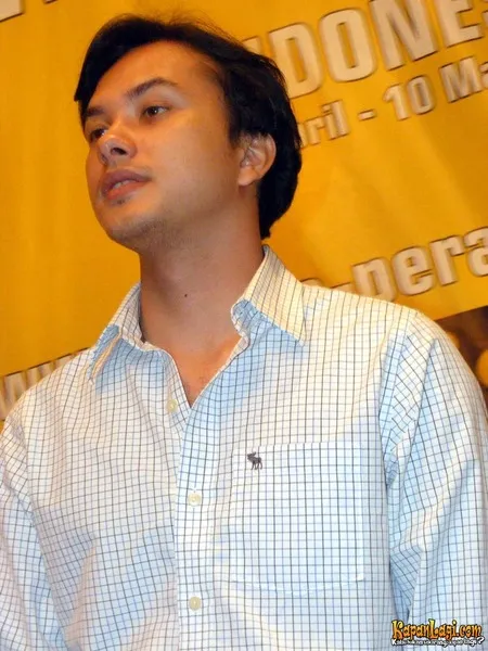 Foto Nicholas Saputra