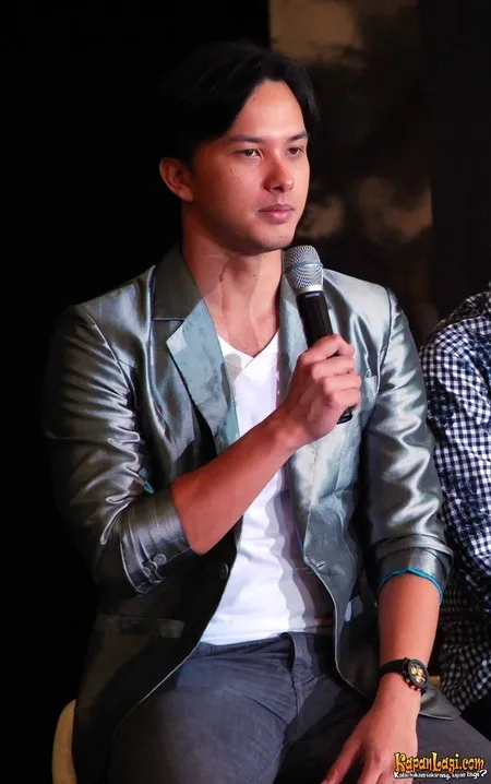 Foto Nicholas Saputra